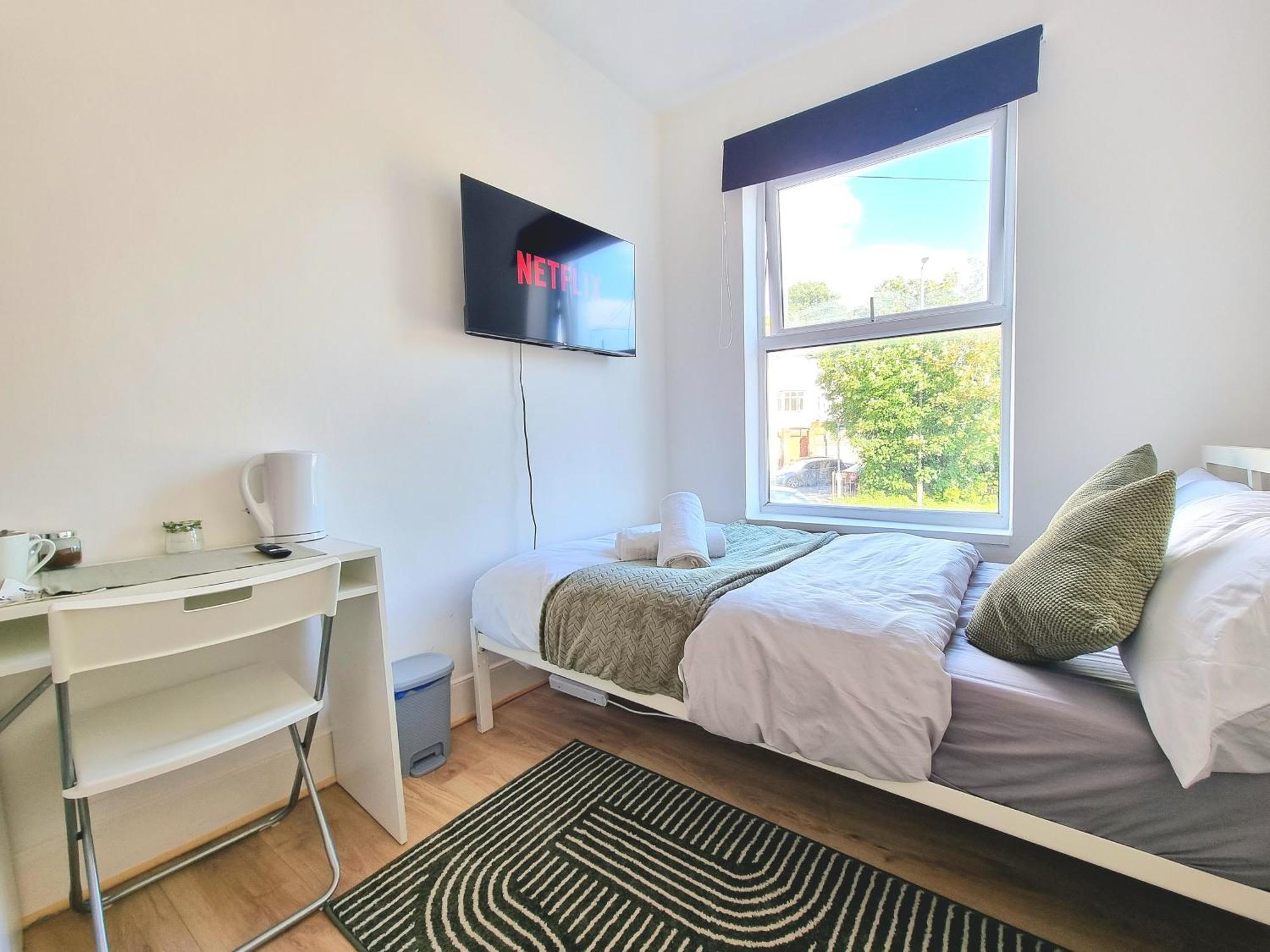 Easy Rooms, London Luton Airport -24 Hour Check-In Екстериор снимка